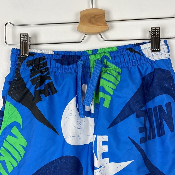 Nike boys elastic drawstring waist LOGO print 3 pocket swim lined short Size L - Picture 4 of 8
